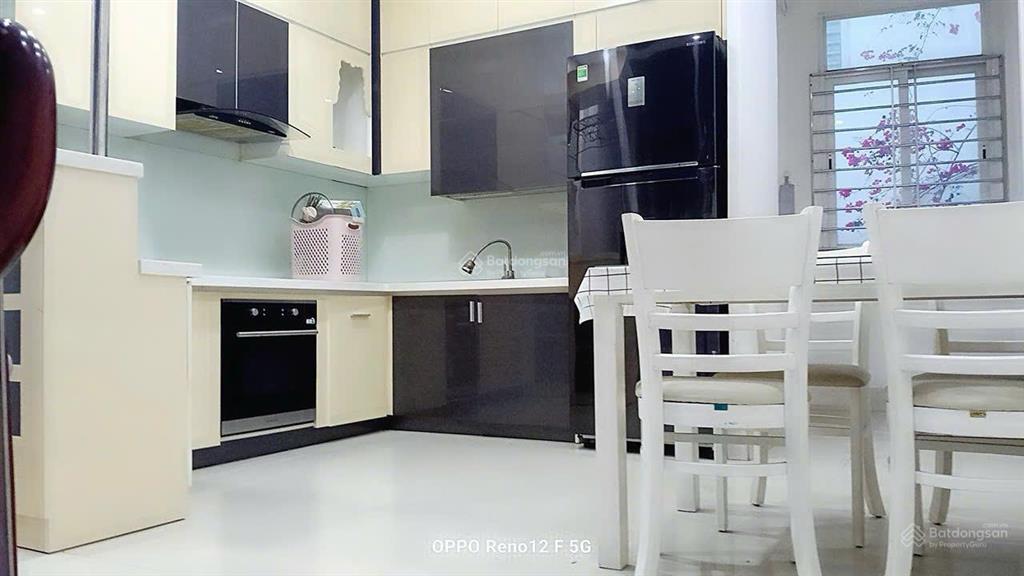 Hàng hiếm quận 2 2 mặt tiền thoánggần chợ, bệnh viện3tầng hoàn công đủsổ riêngtặng nội thất