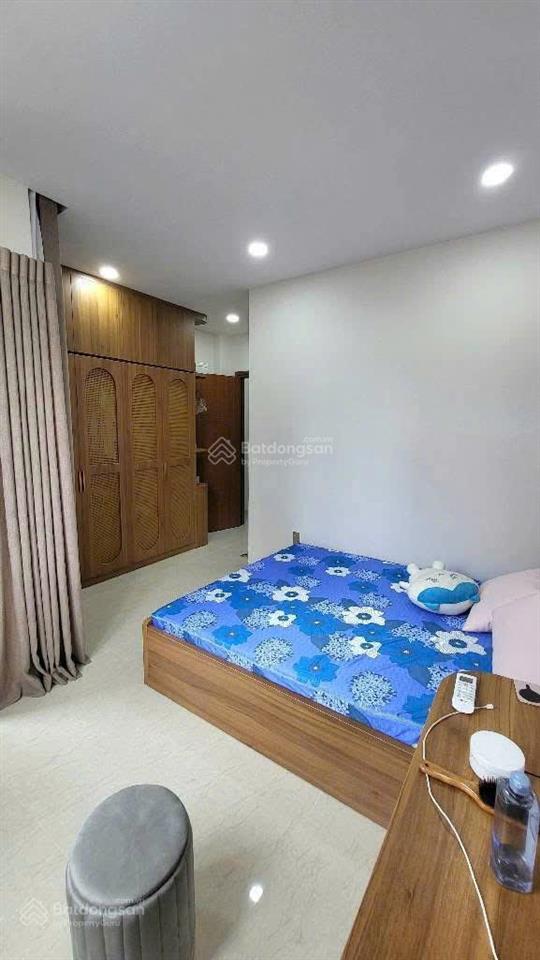 Hiếmnhà 2 mặt thoáng nằm nay chợ + bệnh viện ở quận 2sổ riênghoàn công đủ3 tầngphong thuỷ tốt