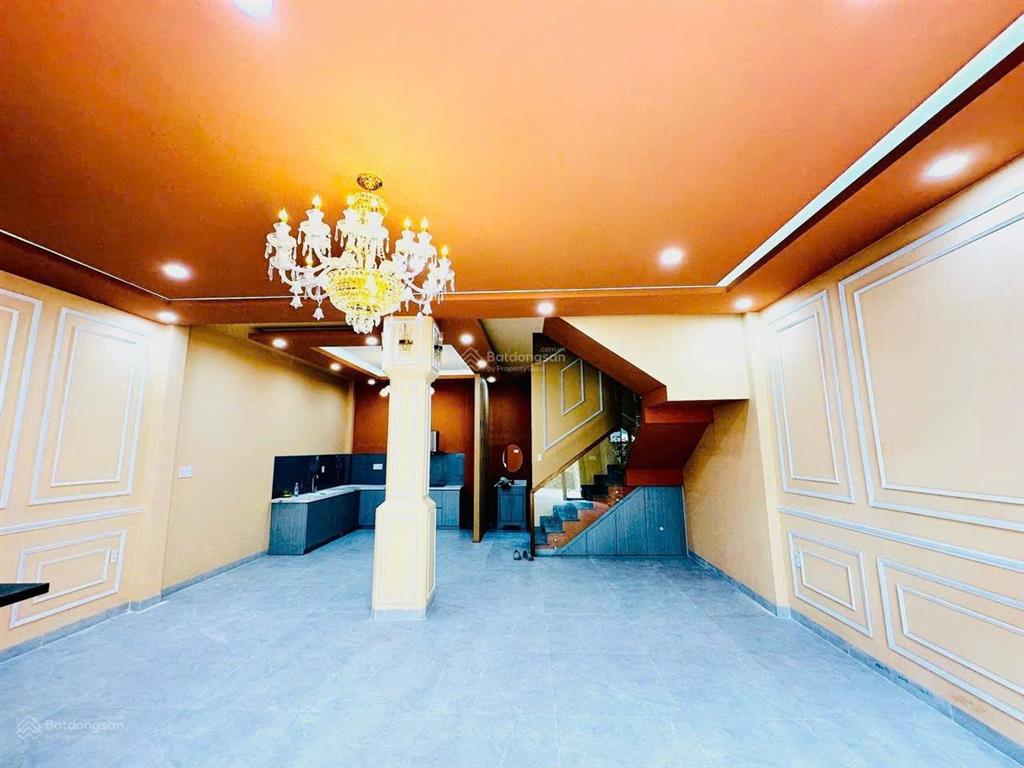 Bán nhà đẹp cách biển 500m gần đh nha trang