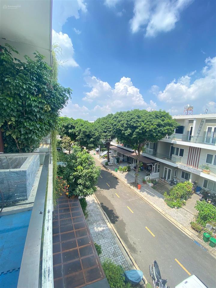 Cho thuê nhà phố rio vista  q9, liền kề gia hoà, khang điền, 1 trệt 2 lầu giá 16tr/th