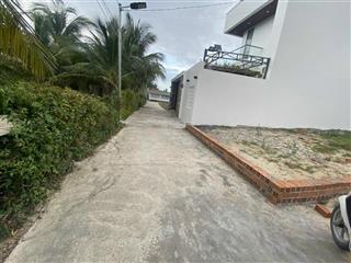 Bán lô đất biển dốc lết, cách bãi tắm 50m, mở cửa thấy biển