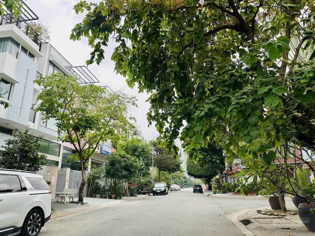Cần bán nhà phố kdc phú mỹ, 6x21m, vị trí đẹp, gần công viên, đầy đủ tiện ích, giá 23,8 tỷ