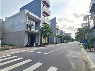 Bán nhà 1 trệt 1 lầu tđc đông hòa c gần go dĩ an, p.đông hòa, tp.dĩ an