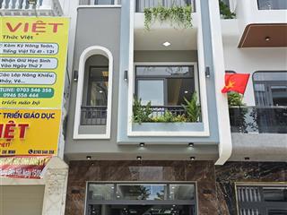 Bán nhà 1 trệt 2 lầu kdc phú hồng thịnh 8 gần ngã tư miếu ông cù 500m, p.bình chuẩn, tp.thuận an