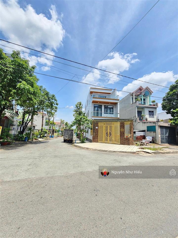 Bán nhà góc 2mt kdc biconsi p. tân bình tp. dĩ an