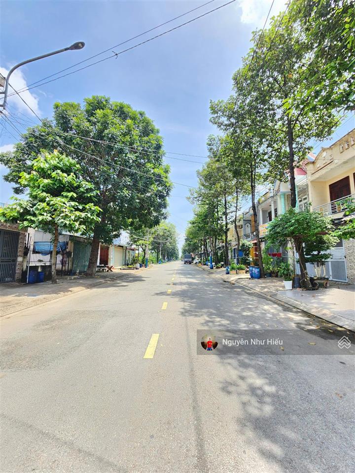 Bán nhà góc 2mt kdc biconsi p. tân bình tp. dĩ an