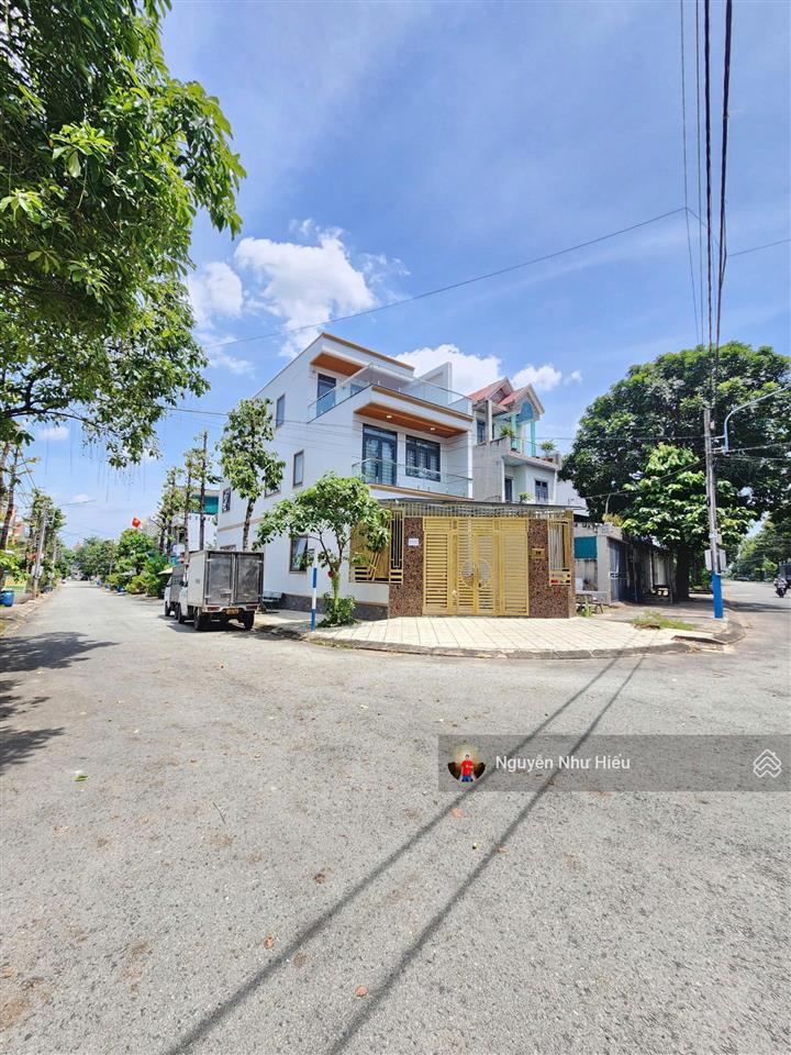 Bán nhà góc 2mt kdc biconsi p. tân bình tp. dĩ an