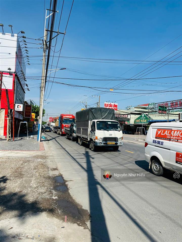 Bán đất tặng nhà mt đường 22 tháng 12, ngay ngã 6 an phú, p. an phú, tp. thuận an