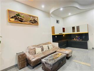 Nhà đẹp giá rẻ ,hiện đại ,nằm vị trí ttttp quảng ngãi.giá 1 tỉ 490tr.có nội thất.gần triển lãm tp.
