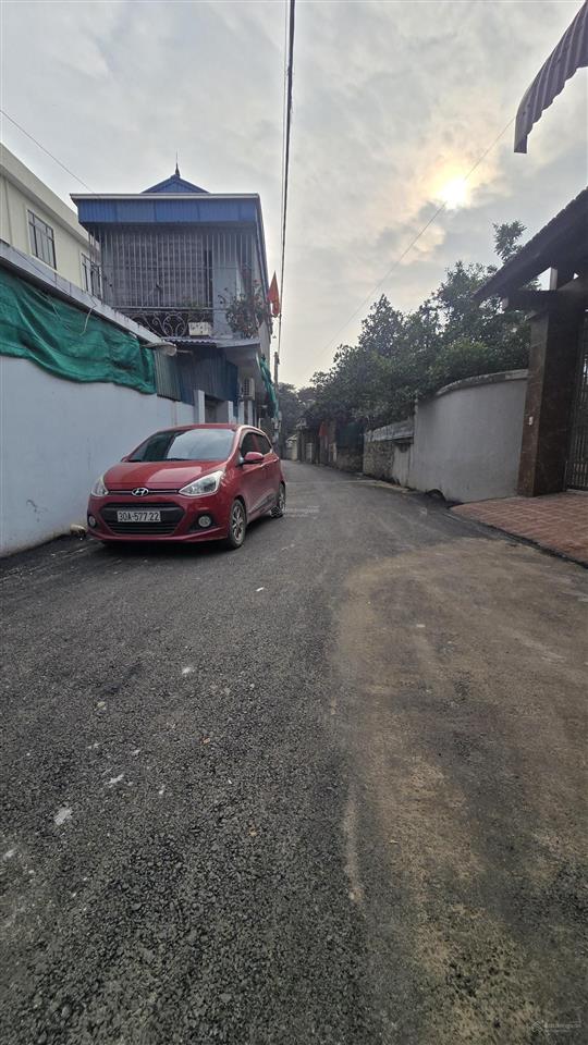 Bán nhanh nhà 2 tầng bên cạnh trường cấp 3 thanh oai a. gần đô thị vin olympic.