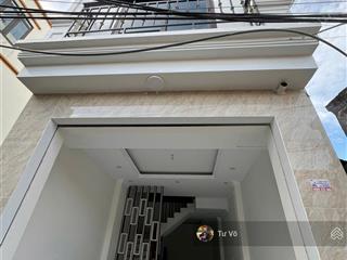 Chính chủ bán nhà đơn lập đường cao trung 1  ngay gần ngã tư trạm trôi và đường ql32  hàng hiếm!