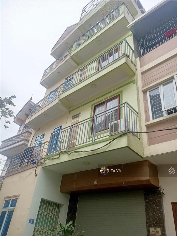 Nhà dân tự xây kiên cố cách ngã tư canh, đường 70 khoảng 500m , ngay quận nam từ liêm, ô tô đỗ gần