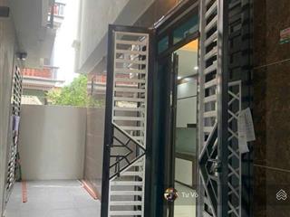 Căn nhà 5 tầng không lỗi, không quy hoạch giá rẻ nhất khu vực kim chung gần phố nhổn, trịnh văn bô