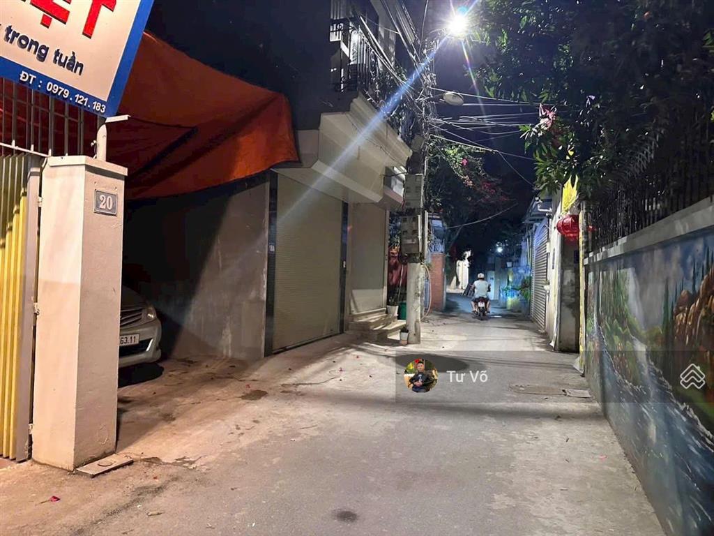 Lô đất trục chính làng, đường nhựa ô tô chạy thông, kinh doanh buôn bán tốt, ra ql32 khá gần