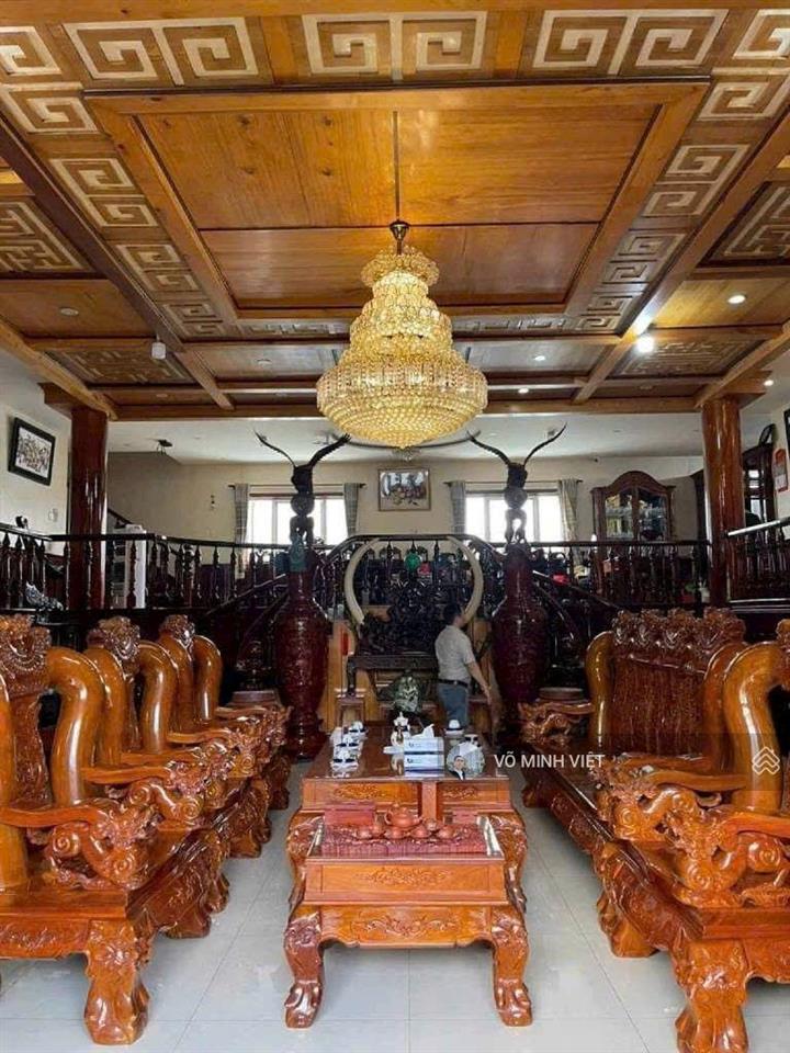 Q8, biệt thự gỗ đẳng cấp, khẳng định vị thế chủ nhân, 660m2, 4t, tặng nội thất giá trị gần 40 tỷ