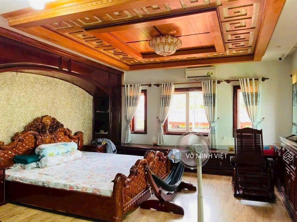 Q8, biệt thự gỗ đẳng cấp, khẳng định vị thế chủ nhân, 660m2, 4t, tặng nội thất giá trị gần 40 tỷ