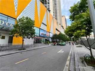 Bán căn hộ cc vinhomes d'capitale, dt 74m2, giá 8.7 tỷ (người nước ngoài mua được)