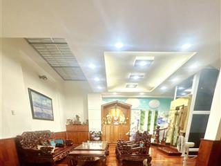 Bán gấp biệt thự mặt tiền 5 tầng thang máy ,sân vườn  800m2 dá rẻ tl liền  cạnh q11