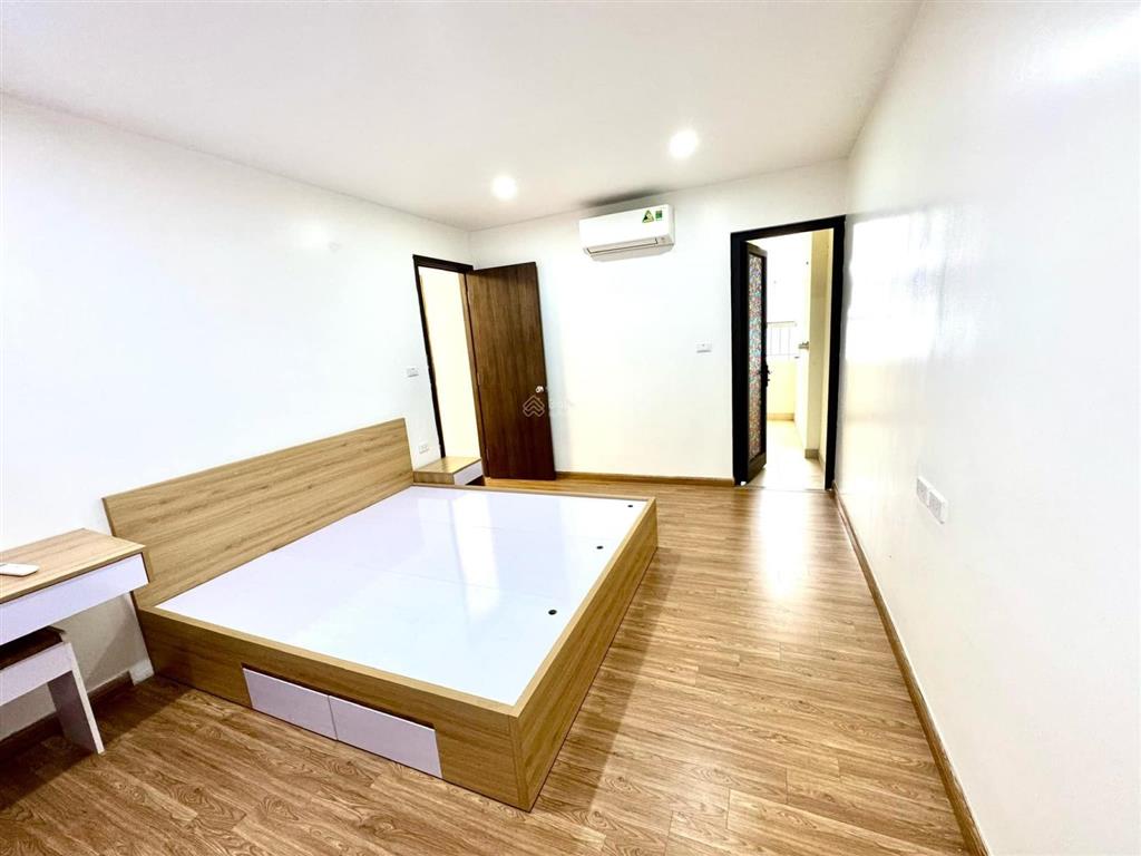 Chcc osaka complex 48 ngọc hồi  hm. dt 57m2. 2pn + 1wc. giá 4,27 tỷ.  0964 835 ***