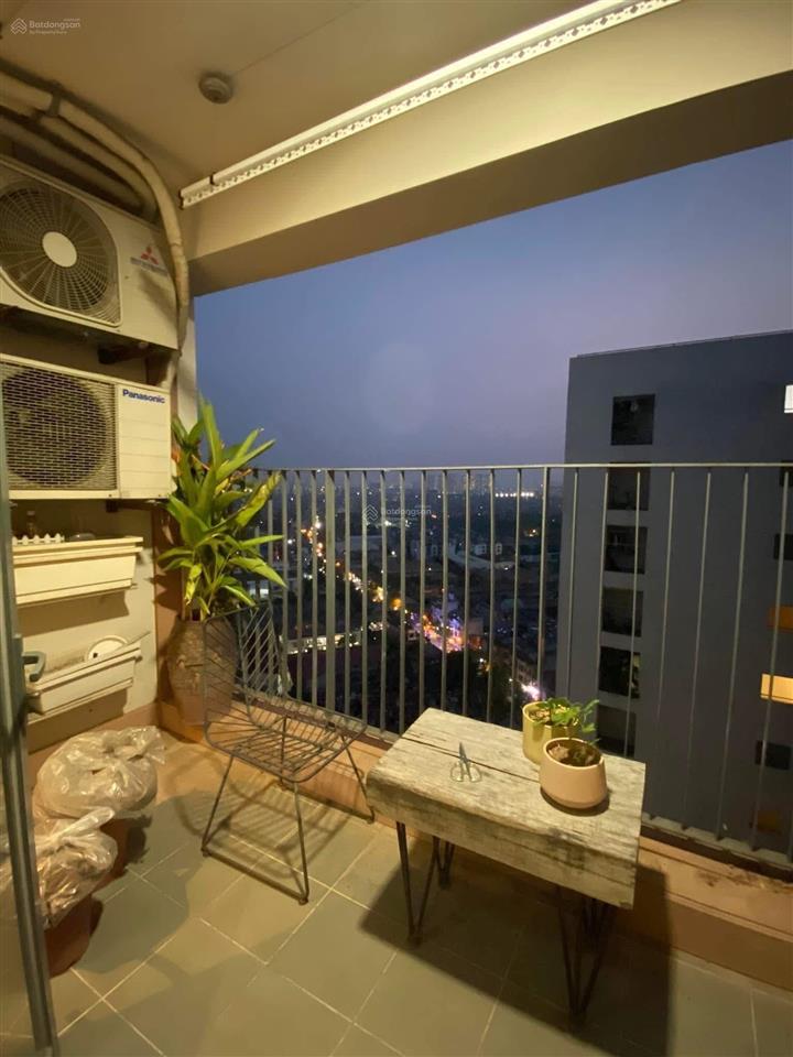 Bán chcc t&t riverview  440 vĩnh hưng. dt 90m2. 2pn + 2wc. giá 7,2 tỷ.  0964 835 ***