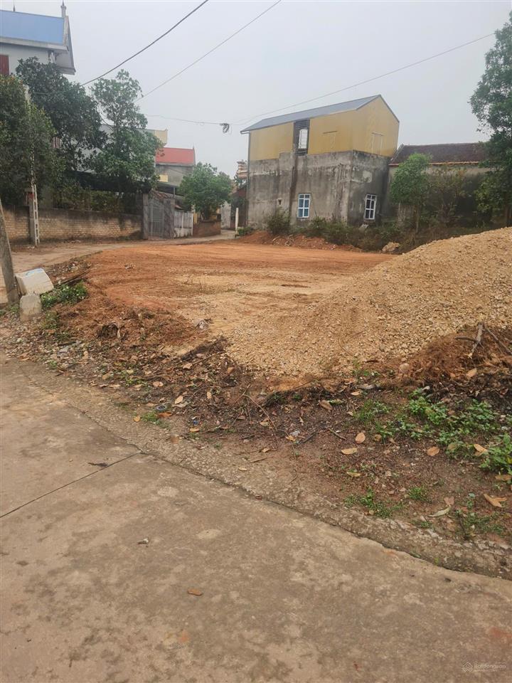 Bán đất tân dĩnh, lạng giang, bắc giang. 143m2 lô góc. giá 650tr