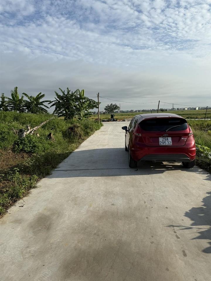 Bán đất đức giang, yên dũng, bắc giang. 93m2 mt 7m (lô góc). giá 860 triệu