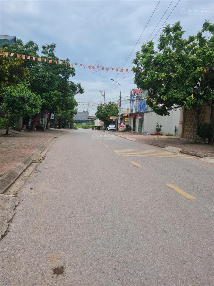 Bán đất thị trấn kép, lạng giang. 70m2, mt 5m. mặt ql37 kimh doanh. giá 1,4 tỷ