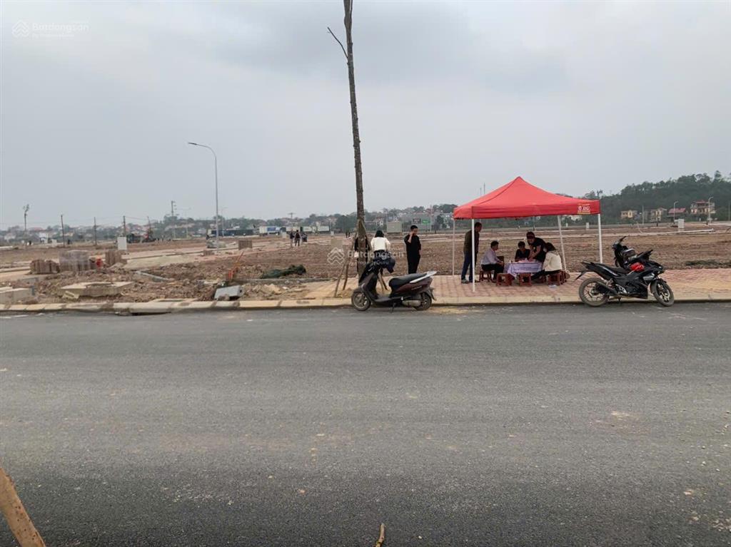 Bán đất khu đô thị nam tiến  đồng việt, bắc ninh. 90m2  mt 5m. đường 16m. giá 2,7 tỷ
