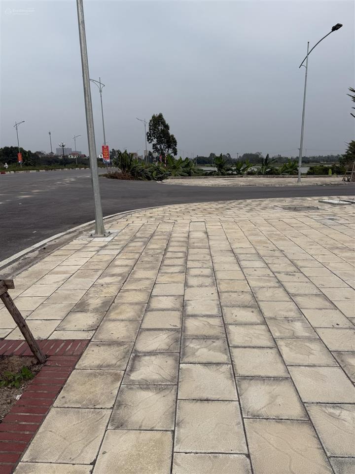 Bán đất khu đô thị đồng sơn, phường đồng sơn , bắc giang. 96m2 mt 6m. đường 20m. giá 3,4 tỷ