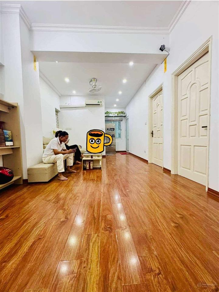 Lê văn lương căn hộ 2 ngủ 2 vệ sinh tầng đẹp..giá 4 tỷ 2. 0989 388 ***