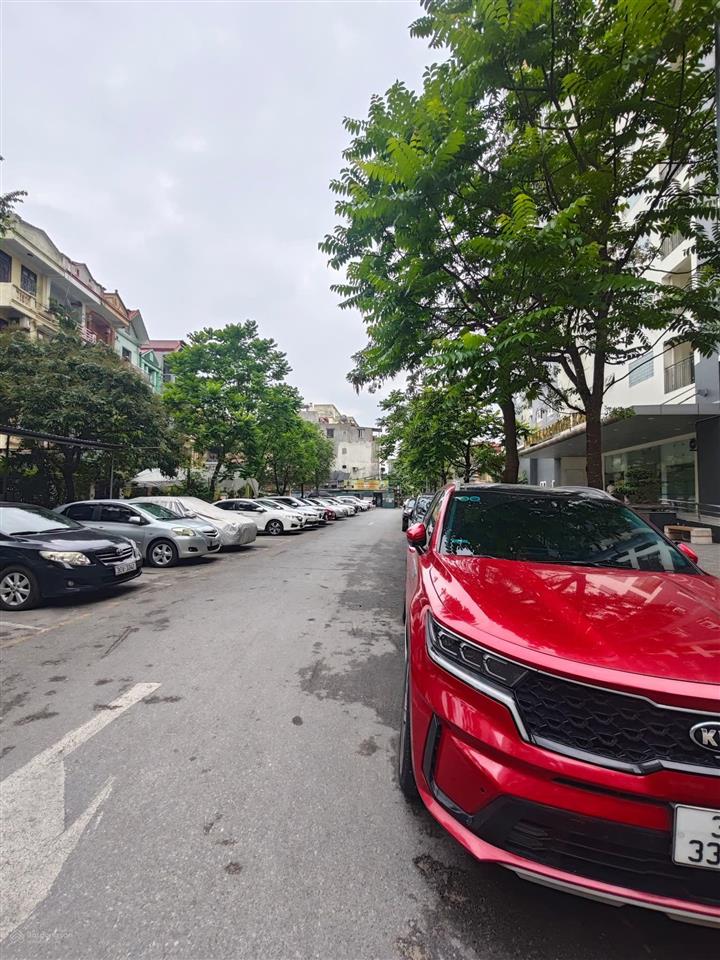 Minh khai 89m mặt tiền 5.8m. đất 2 thoáng. giá 11 tỷ 5. 0989 388 ***