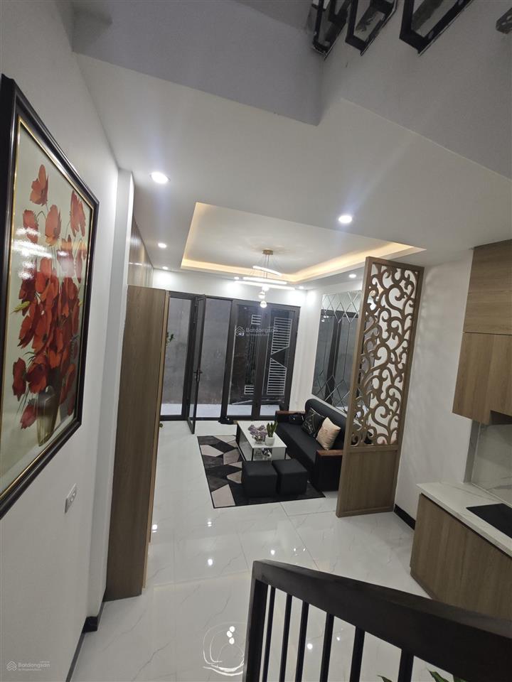 Nguyễn văn lộc 1 nhà ra ô tô tránh. nhà mới 5 tầng ở luôn. giá 8 tỷ.  ngay 0989 388 ***0794 182 ***