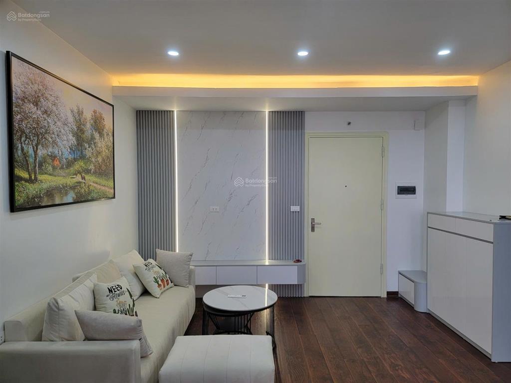 Căn tân tây đô 79.3m2, 3 ngủ, 2 vệ sinh. lô góc. tặng full nội thất. giá 4 tỷ hơn.  0989 388 ***