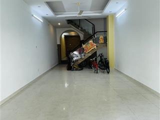 Bán nhà 4 tầng dt chuẩn 4x18m, ngay nguyễn gia trí (d2 cũ) p. 25 bình thạnh, phù hợp làm vp công ty