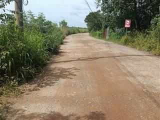 Mình chính chủ cần bán gấp 4200m2 đất mặt tiền gần 40mx110m, gần uỷ ban tân lợi giá bán 900 triệu