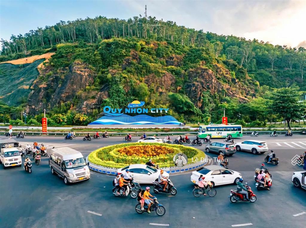 Bán nhà mặt tiền view công viên hà thanh 1, đống đa phường quy nhơn, 80m2, chỉ, 4tỷ3xxtr