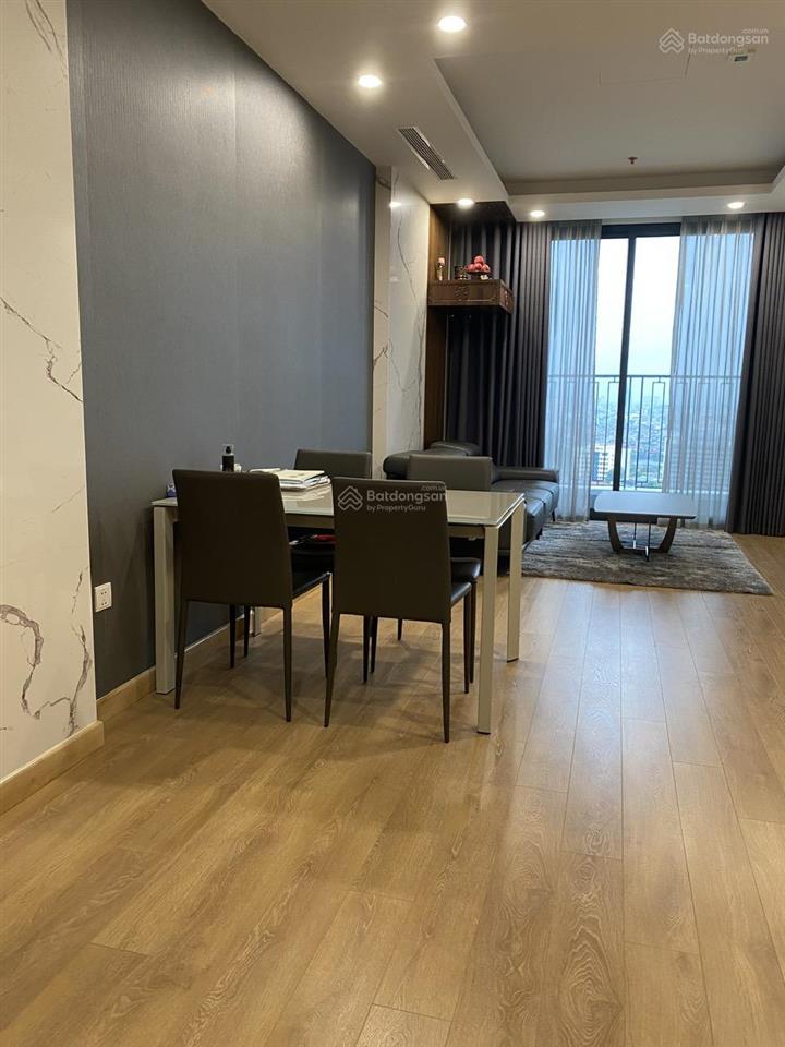 Sổ đỏ  chính chủ bán căn hộ 2pn, đầy đủ nội thất, tầng trung, view thoáng đẹp  giá 9.5 tỷ