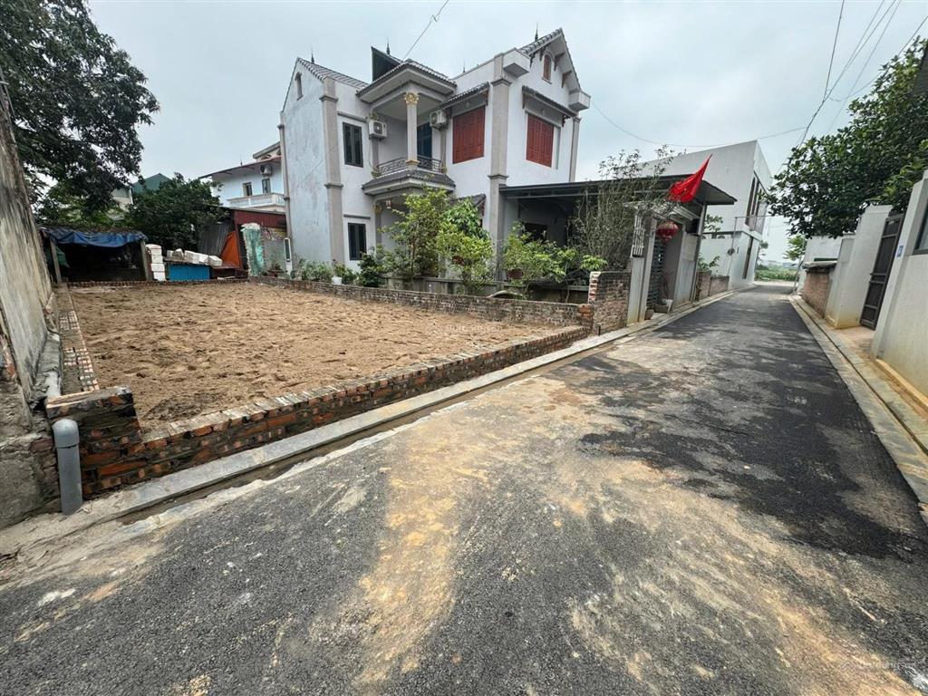 Chính chủ cần bán 109,6m2 cán khê  nguyên khê  đông anh