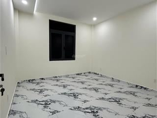 Bán nhà mới, hxh trệt 3 lầu đường huỳnh văn bánh