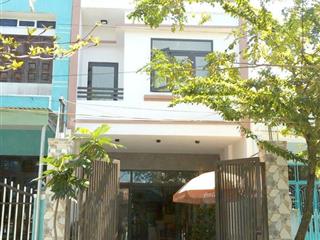 Trống căn hộ hộ cho thuê, phòng rộng thoáng có cửa sổ dt 20 m2