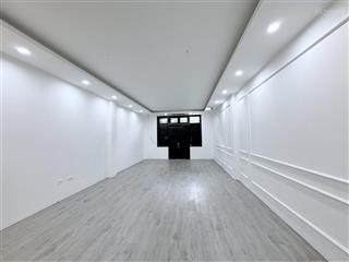 Cho thuê nhà mp phạm văn đồng, 50m2, 7 tầng, mt 4.5m, thang máy, nhà đẹp, 28tr