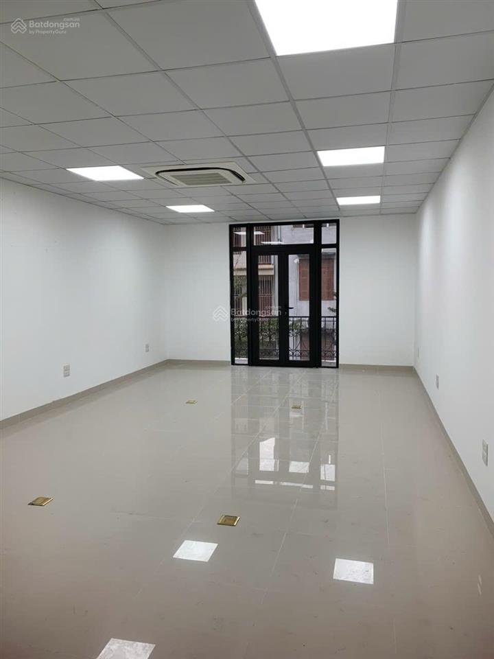 Cho thuê liền kề ngoại giao đoàn, 105m2, 6 tầng, thông sàn, thang máy, nhà đẹp, 50tr