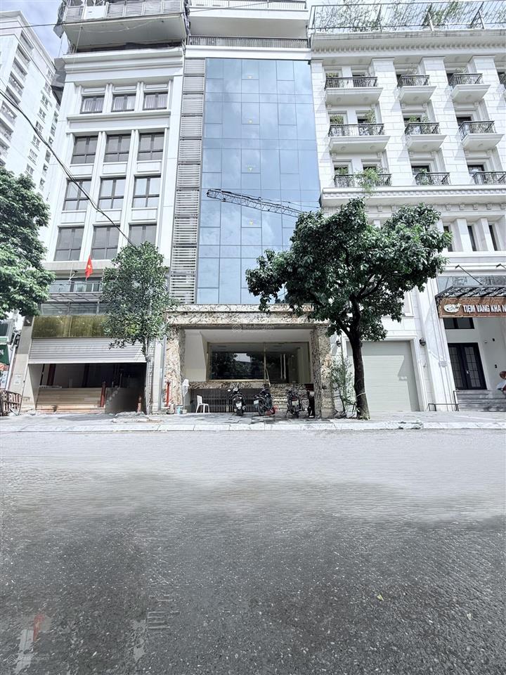 Cho thuê nhà võ chí công, 250m2, 10 tầng, mt 8m, thang máy, pccc, nhà mới