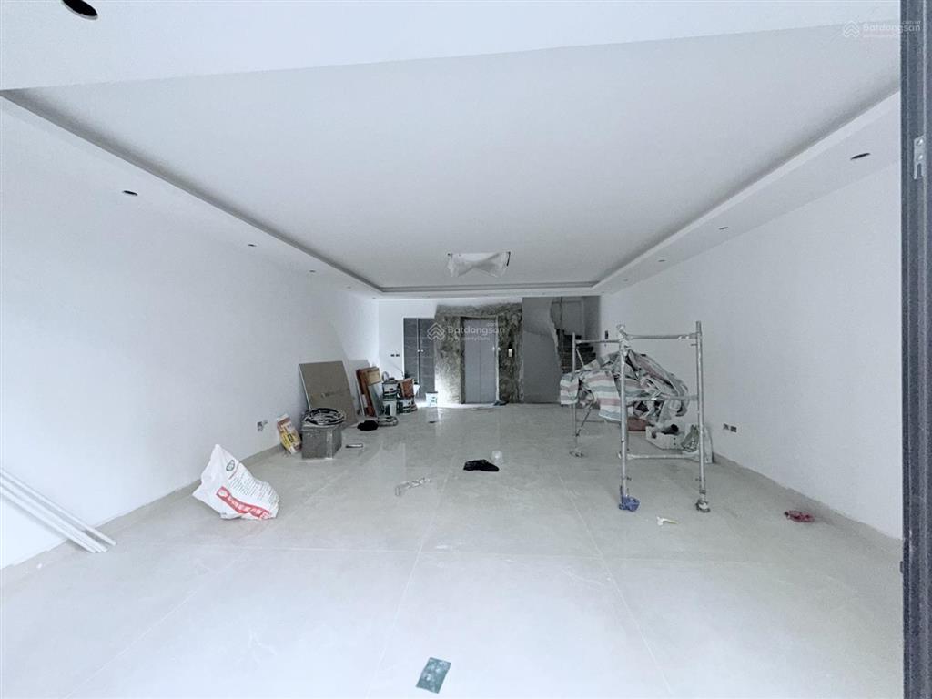 Cho thuê lk nguyễn chánh, 75m2, 5 tầng, thông sàn, thang máy, 50tr