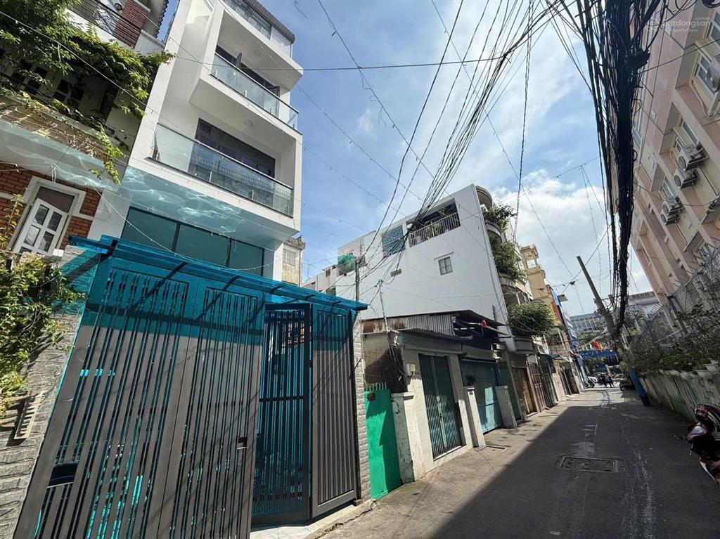 Chính chủ bán chdv 95 lê văn duyệt sát quận 1, 11 pn cho thuê 80 triệu, 1 hầm 6 tầng 17.9 tỷ