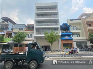 Cho thuê tòa nhà mt nguyễn sơn tân phú.dt 10x20 đúc 6 tấm mớithang máy