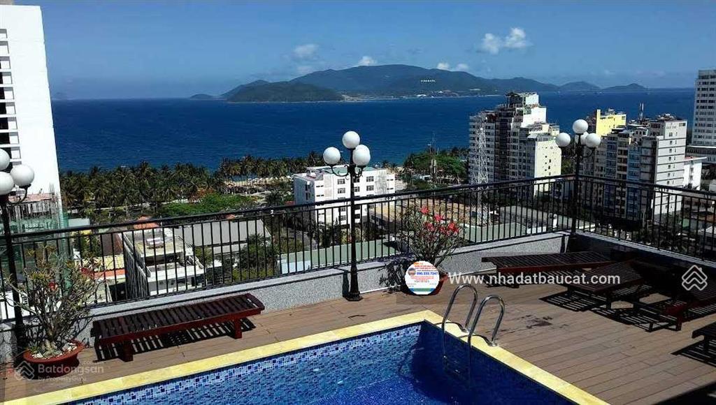 Bán khách sạn 3* tp nha trang 1 hầm 18 lầu 88 phòng. có nhà hàng, hồ bơi sân thượng, gym, xông hơi