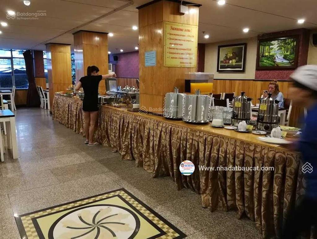 Bán khách sạn 3* tp nha trang 1 hầm 18 lầu 88 phòng. có nhà hàng, hồ bơi sân thượng, gym, xông hơi
