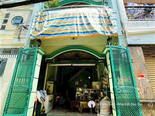 Bán nhà hxh hoàng văn thụp4tân bình.dt 4.1x14 đúc 2 lầuvị trí siêu vip ngay vòng xoay cộng hoà