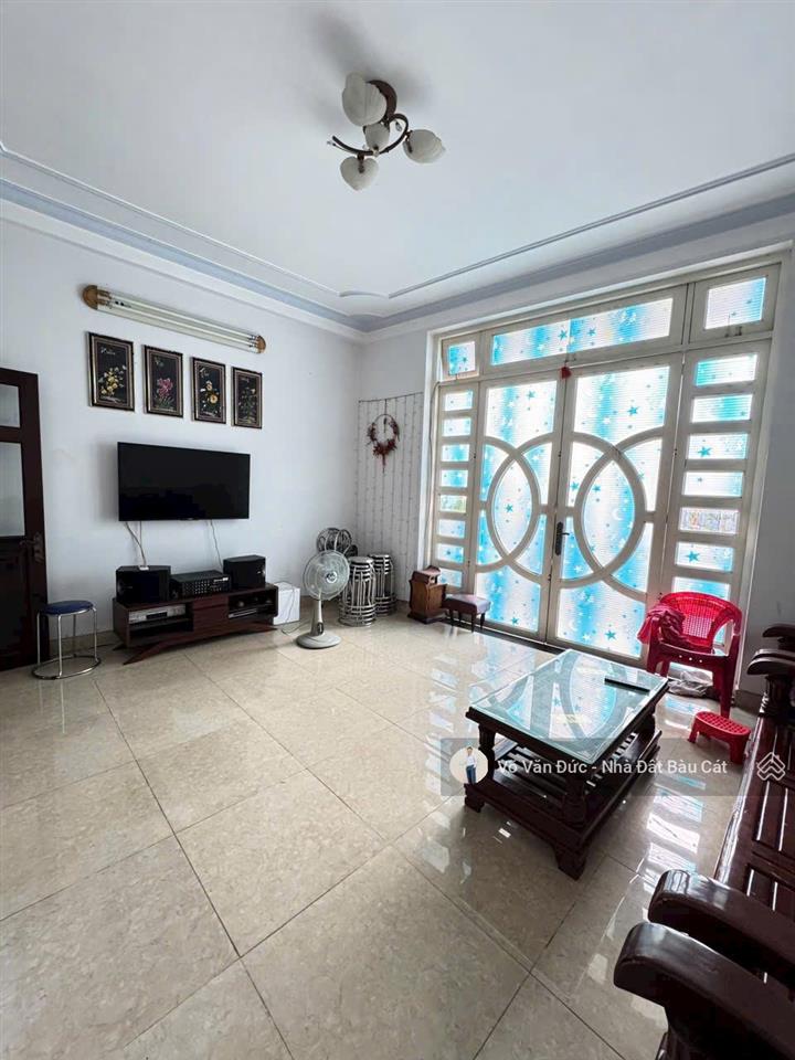 Bán siêu phẩm mt bàu cát 6 ndp11tân bình.dt 5x23 dtcn 116m2 đúc 2 lầu đủ lg chỉ 18.5 tỷ